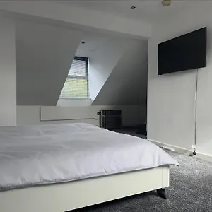 https://homestay-with-free-wi-fi-parking-and-more.yorkshirehotels.net